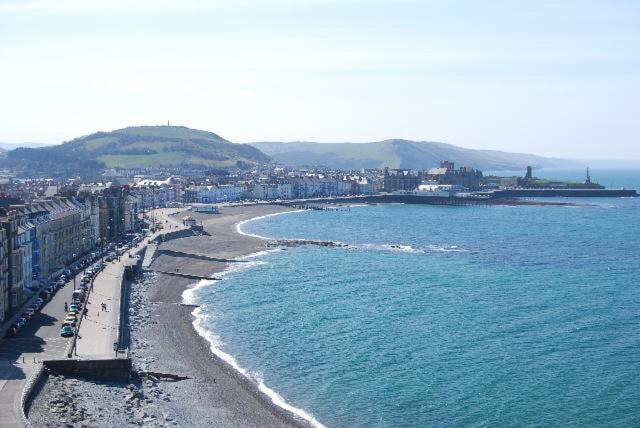 Spacious Luxury Escape With Sea Views And Pet Friendly At Clarach Bay Aberystwyth Luaran gambar